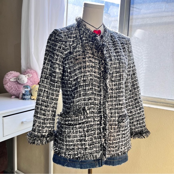 Boston Proper woven tweed chic Black and white jacket with frayed hem size M - Picture 2 of 11